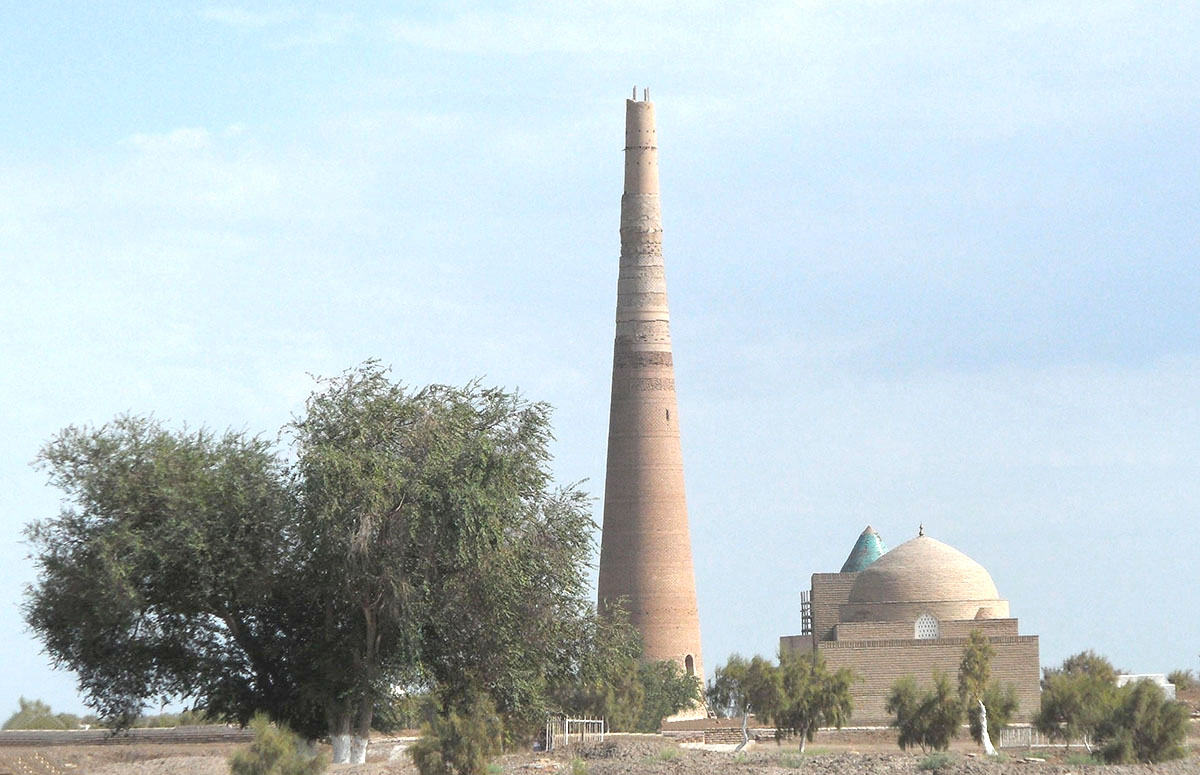 Minaret Kutlug-Timur