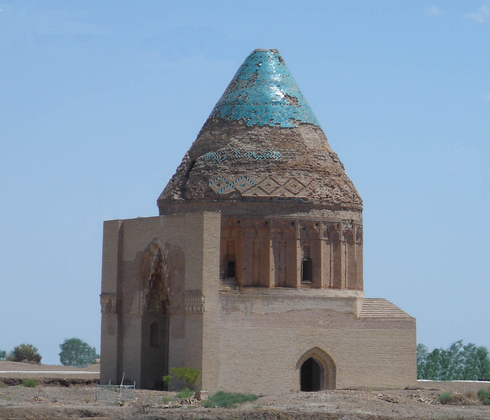 Tekesh Mausoleum